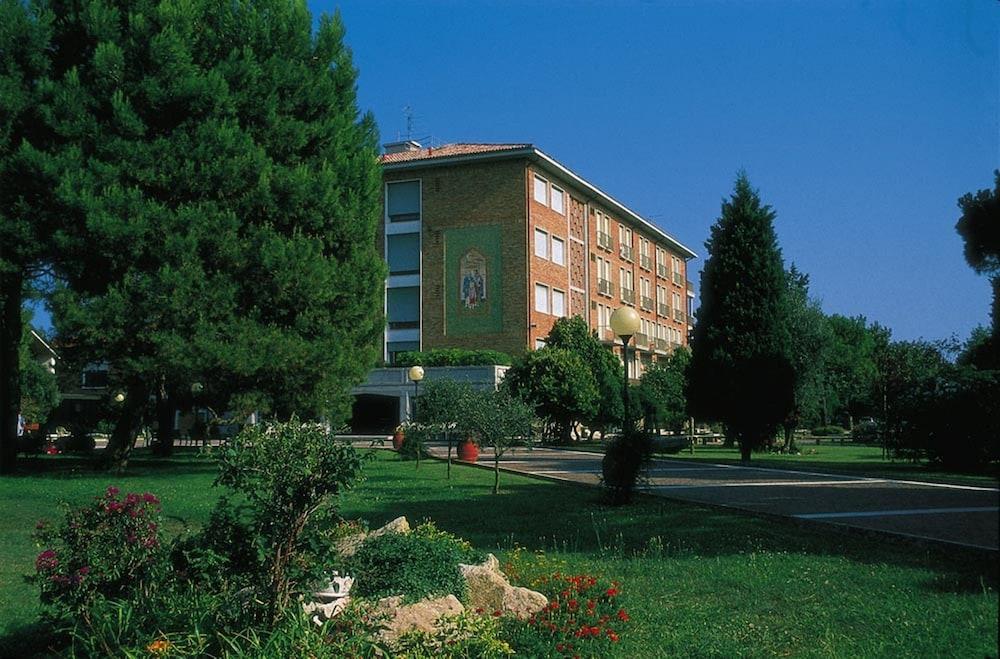 Centro Vacanze Opera Nascimbeni Cavallino-Treporti Exterior foto