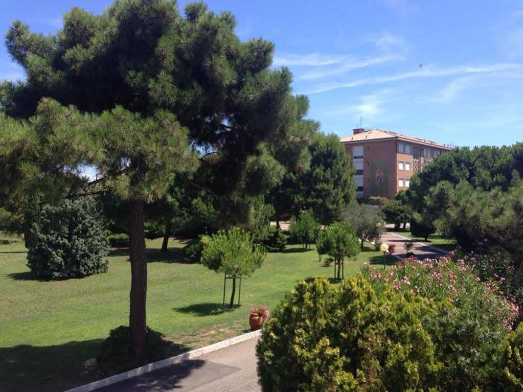 Centro Vacanze Opera Nascimbeni Cavallino-Treporti Exterior foto